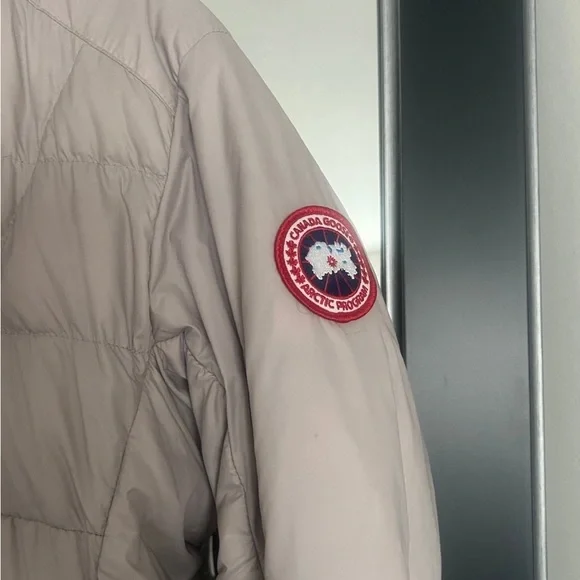 Canada Goose Women's Puffer Jacket in Cream - Picture 6 of 11